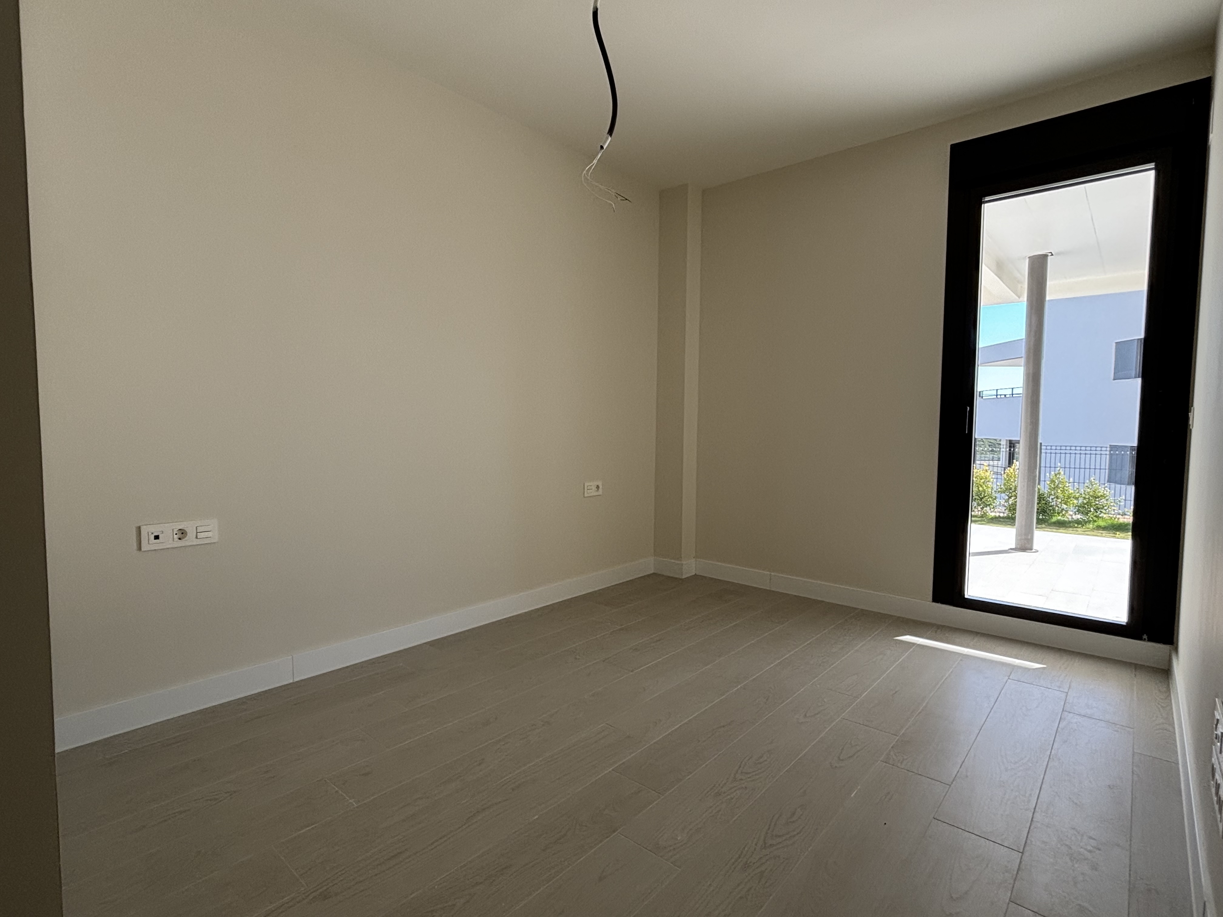 Apartamento planta baja in Casares